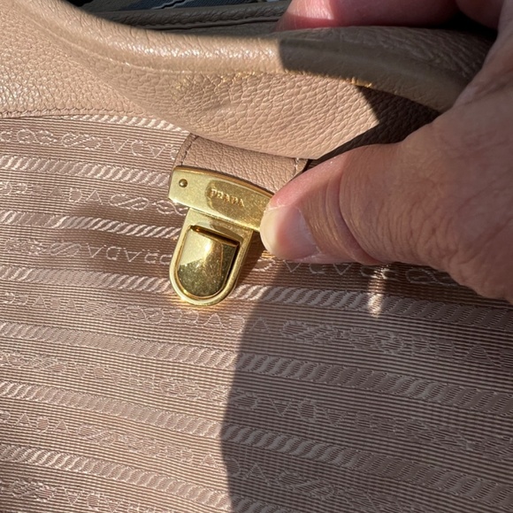 Prada Vitello Pebbles Leather crossbody in Camel color - Picture 9 of 13